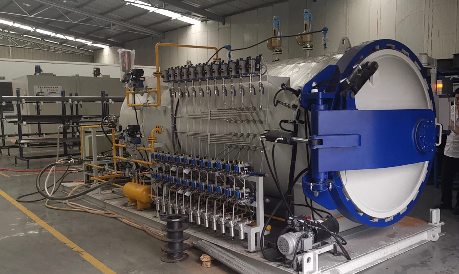 Xirtue-composite-autoclave